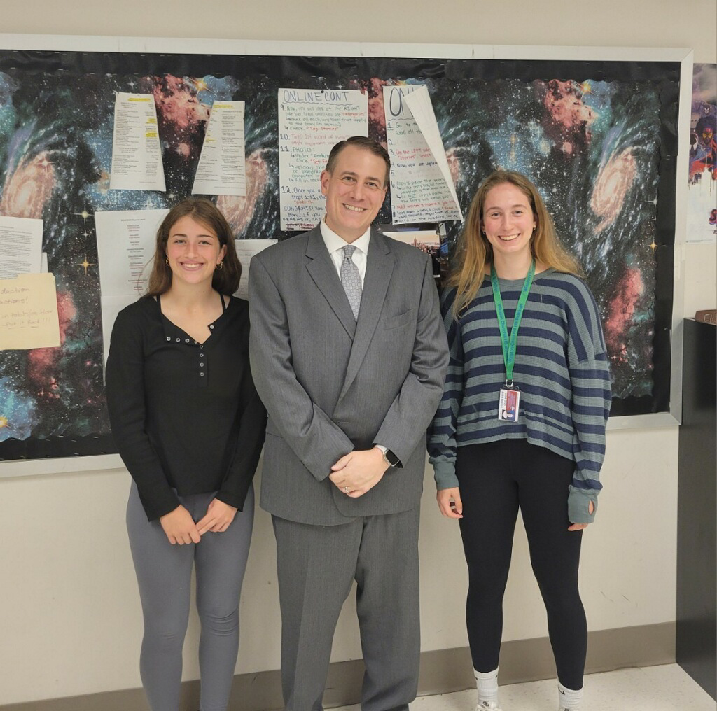 On Sept. 24, the EICs of the Churchill Observer, Cecilia Bernstein and Leah Kreisler, met with Dr. Thomas Taylor. 